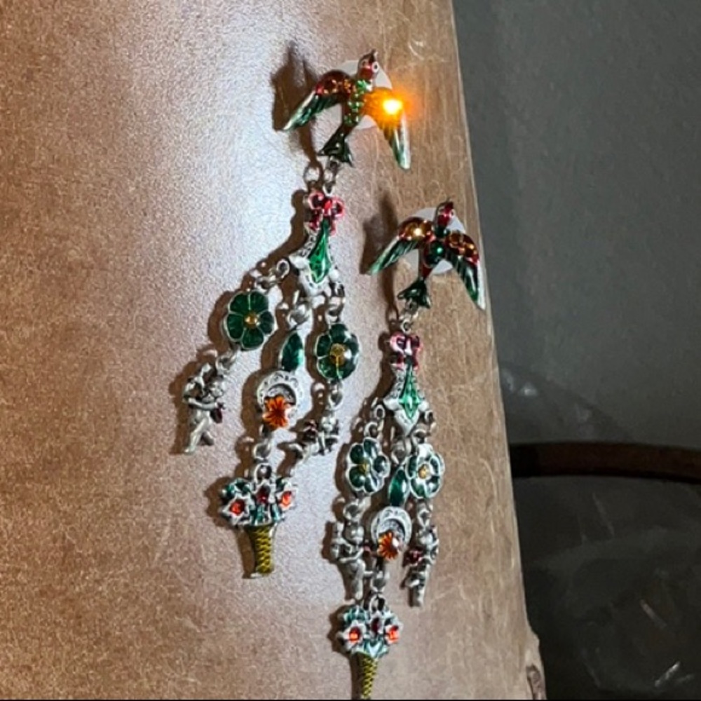 Vintage Don-Lin Chandelier Earrings Angels Enamel Rhinestone Dangle Statement - Picture 15 of 15